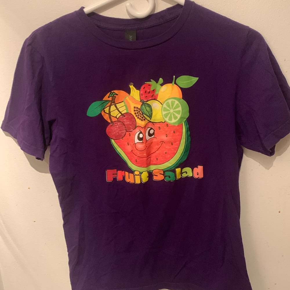 Adorable Purple Gildan Softstyle Fruit Salad Tshirt SZ Small 🥰